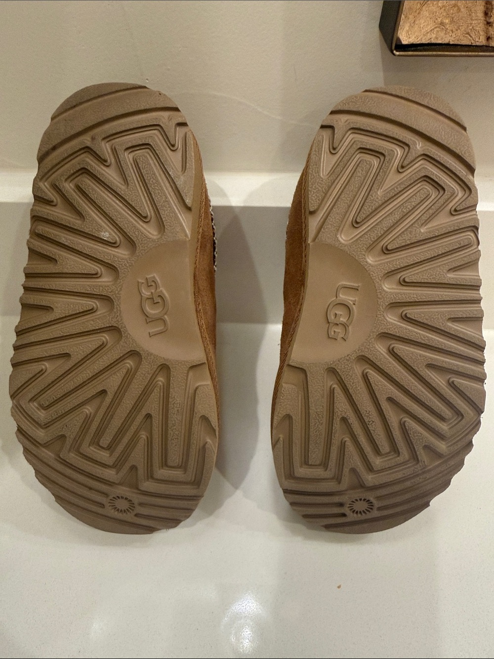 UGG Tasman II Chestnut Brown Suede Shearling Clog Slippers - Picture 4 of 7